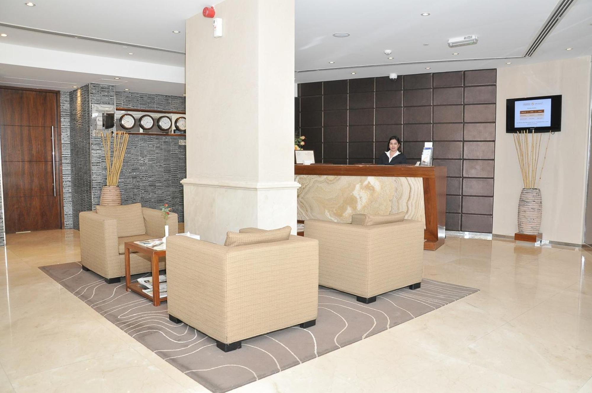 Phoenix Plaza Hotel Apartments Abu Dhabi Exterior foto